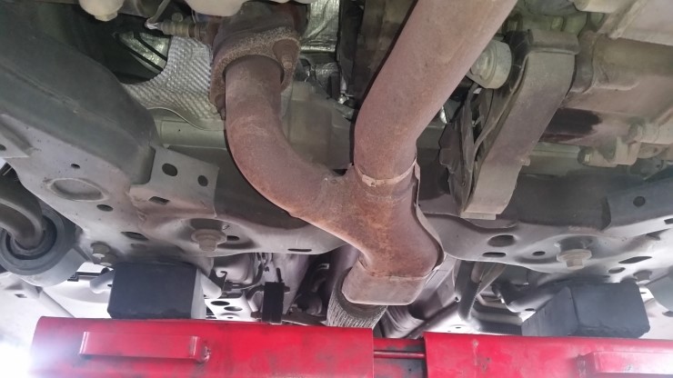 exhaust pipe rusted off
