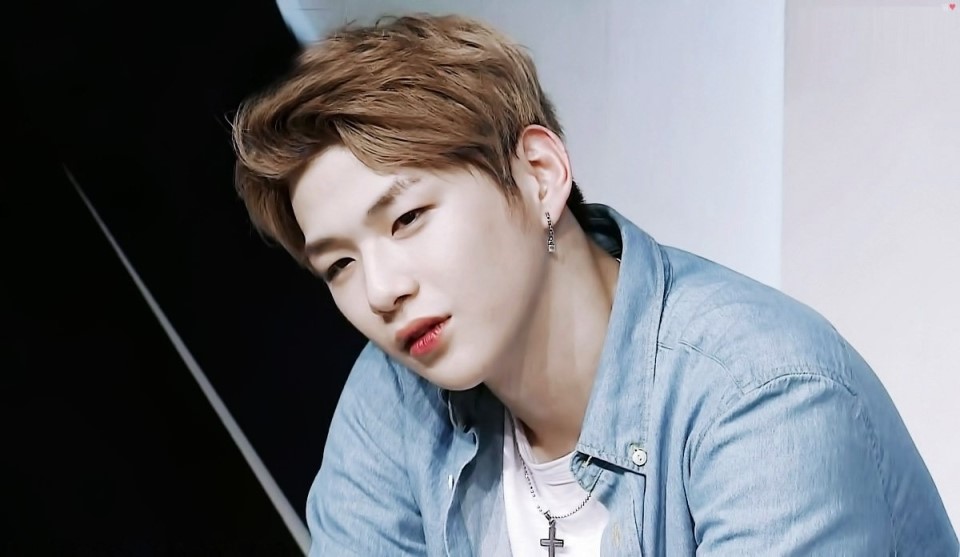 어제 다니엘 사진 볼때마다 저장해서 20장된 장면 ㅋㅋㅋㅋㅋ